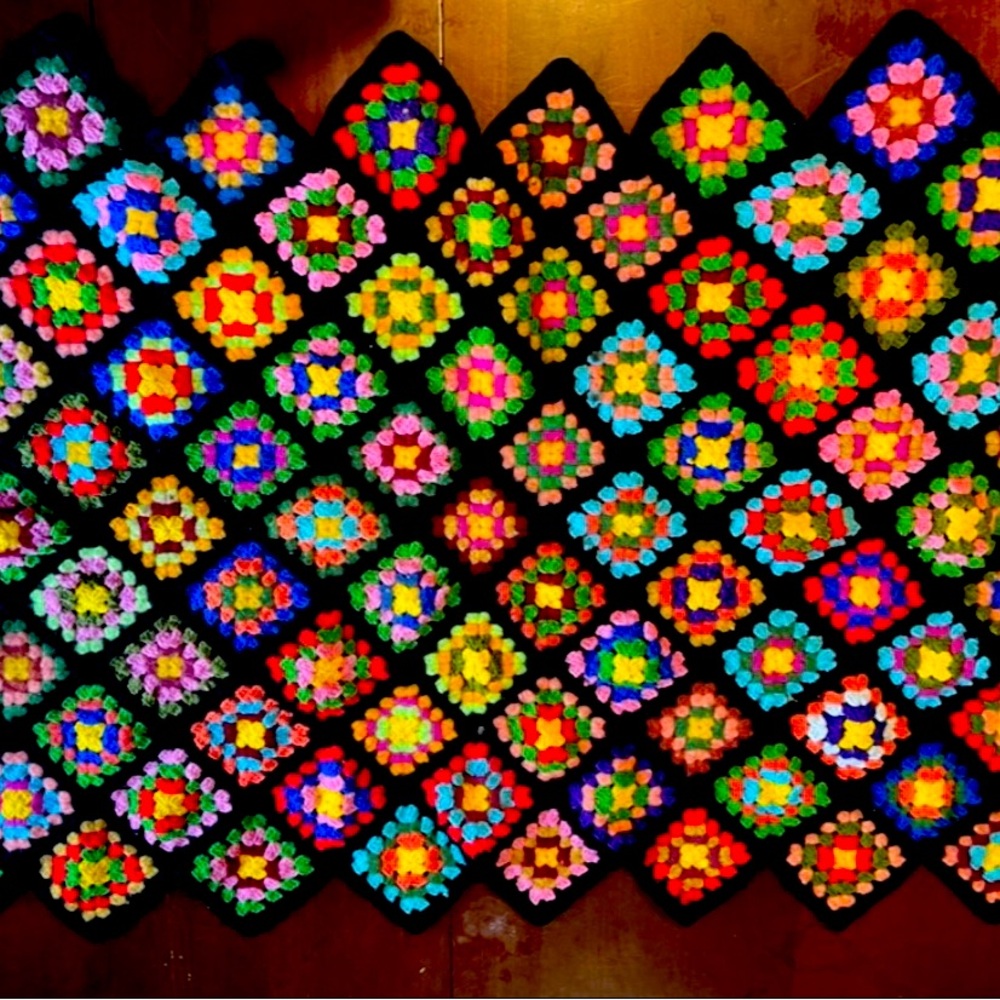 Granny Square Afghan ~ Vintage ~ 1970s ~ Throw Blanket ~ Handmade ~ Beautiful - Picture 8 of 16
